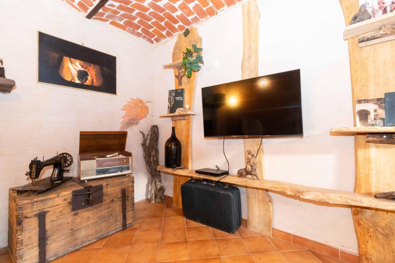 Casa Delle Foglie Sussurranti Villa อัสตี ภายนอก รูปภาพ