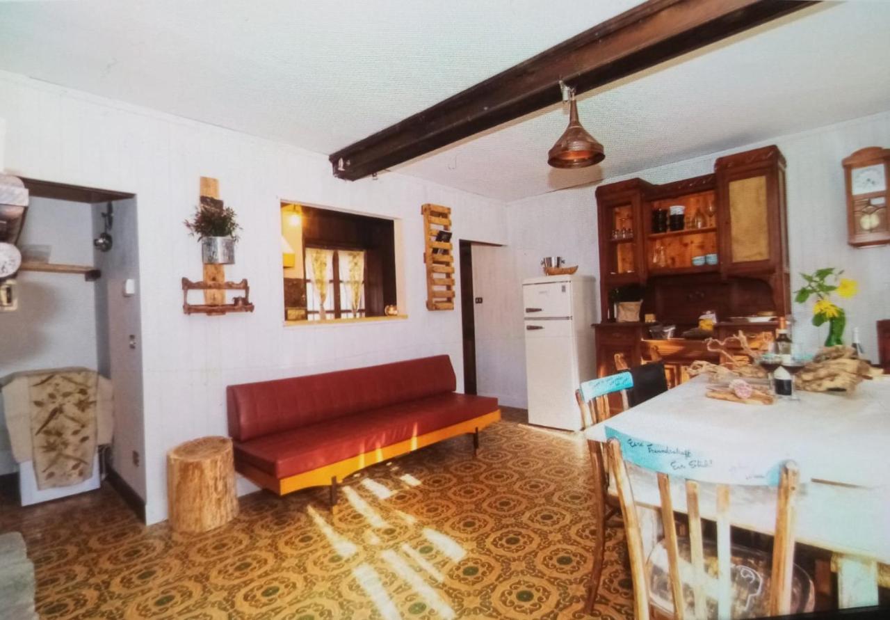 Casa Delle Foglie Sussurranti Villa อัสตี ภายนอก รูปภาพ
