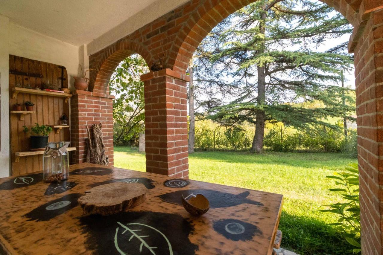 Casa Delle Foglie Sussurranti Villa อัสตี ภายนอก รูปภาพ