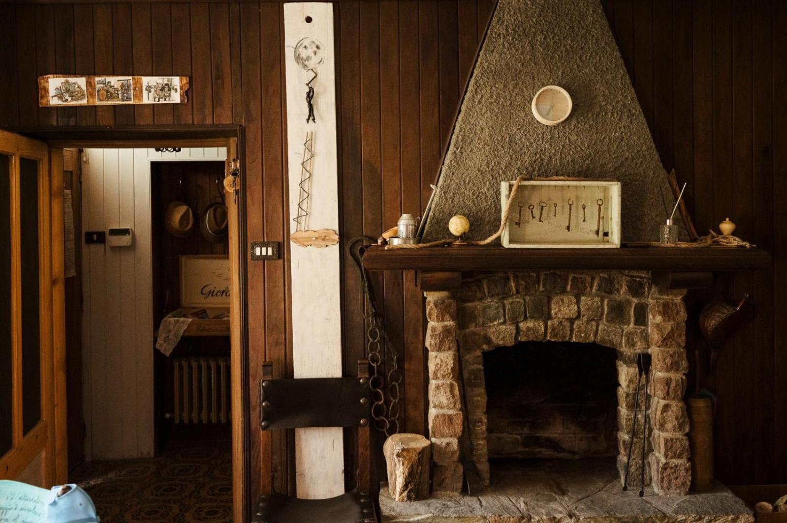 Casa Delle Foglie Sussurranti Villa อัสตี ภายนอก รูปภาพ